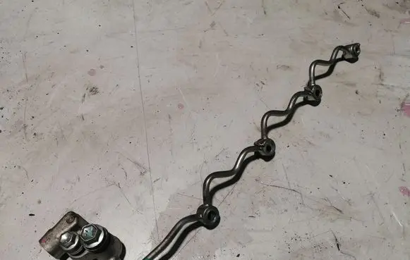 Fuel return line/hose