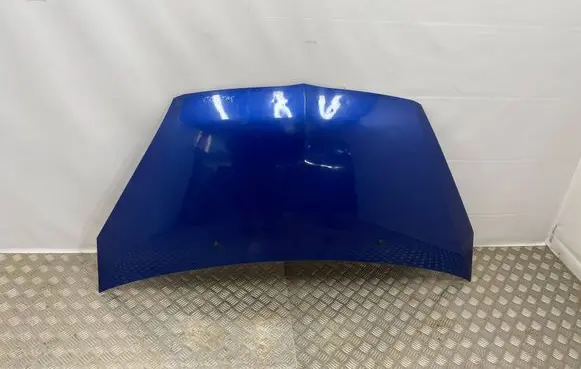 Mitsubishi Colt Engine cover (trim) 