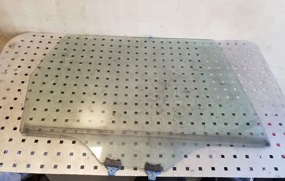 Subaru Forester SH Rear door window glass