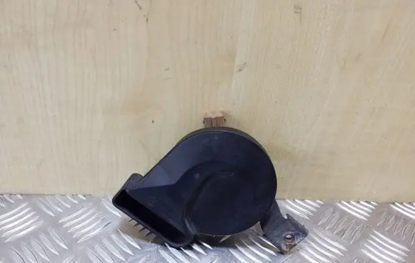 Volvo S60 Horn signal E349042