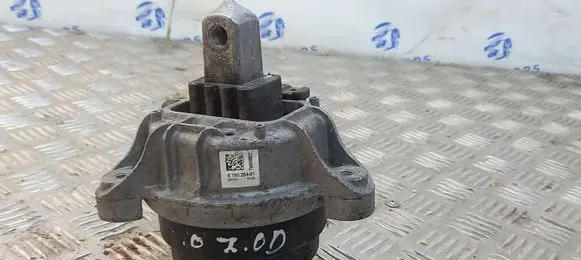 BMW 5 F10 F11 Engine mount bracket 6780264