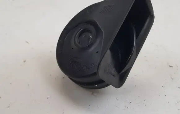 Opel Astra J Horn signal 0055306 A046522