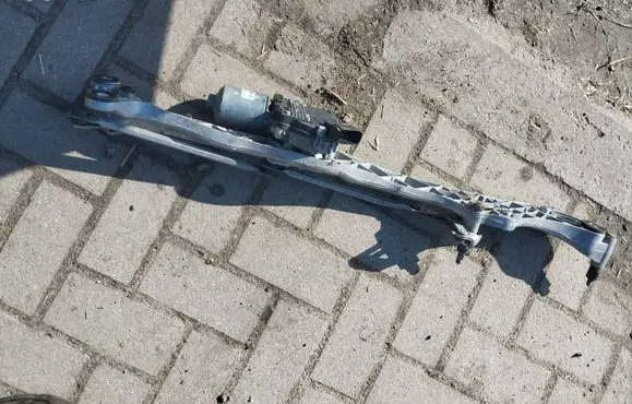 BMW 7 E65 E66 Front wiper linkage and motor 0390241832 6941409