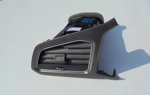 Volkswagen T-Roc Dashboard side air vent grill/cover trim 2GA858415C