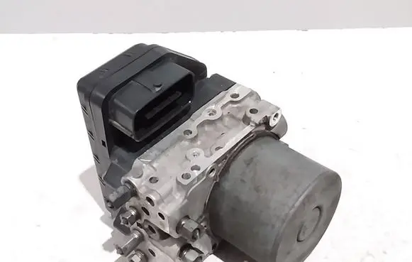 Mazda 6 ABS Pump 1338005670