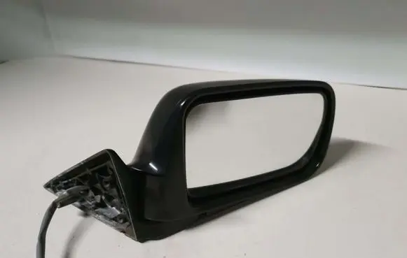 Subaru Impreza I Front door electric wing mirror E13012260