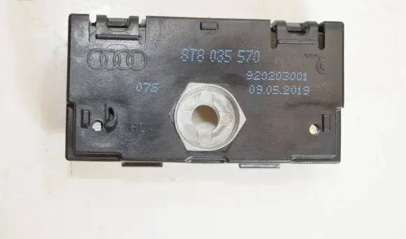 Audi A6 S6 C8 4K Aerial antenna amplifier 8T8035570