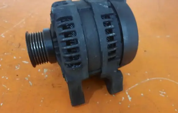 Ford Focus C-MAX Generator/alternator