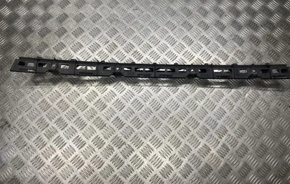 Skoda Octavia Mk2 (1Z) Front bumper mounting bracket 1Z9807863