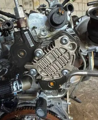 Toyota Auris 150 Fuel injection high pressure pump 0445010105