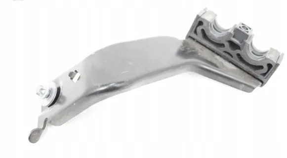 BMW M5 F90 Radiator mount bracket 8689720