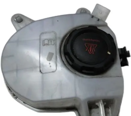 Audi A3 8Y Coolant expansion tank/reservoir 5WA121407F