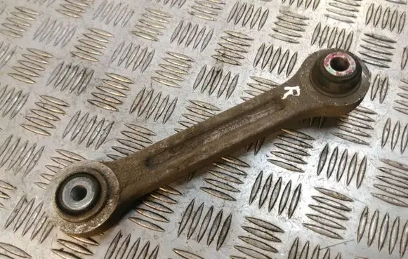 Maserati Ghibli Rear upper control arm/wishbone 670006273