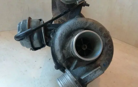 Volvo XC90 Turbo 8653122 GT2052V GF902910F