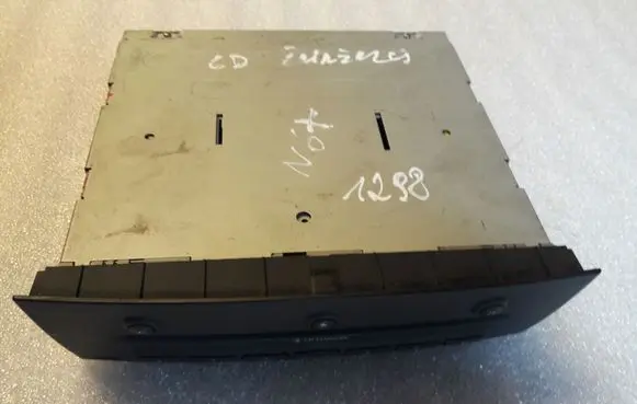 Renault Megane II CD/DVD changer 8200084437 8200084437A
