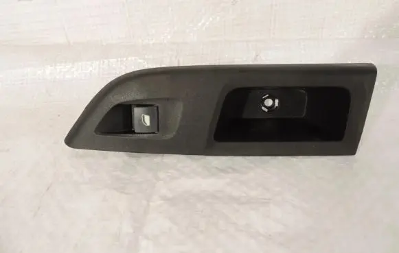 Opel Corsa F Quarter vent window switch 39176134