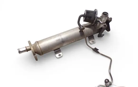 Skoda Octavia Mk2 (1Z) EGR valve cooler 03L131512B