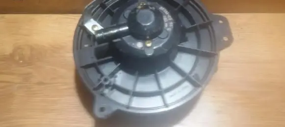 Mazda 323 Heater fan/blower hb111be5m03