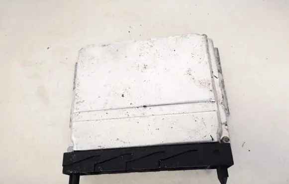 Volvo S60 Engine control unit/module 30637733a 0281011078