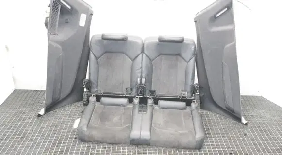 Audi Q7 4M Rear seat 