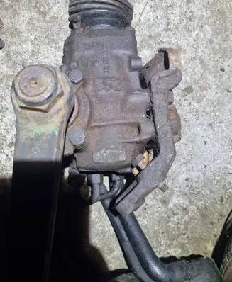 Mercedes-Benz 207 310 Steering rack