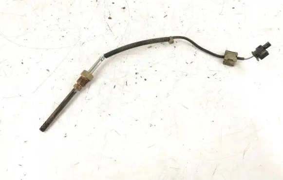 Mercedes-Benz C W204 Lambda probe sensor 0051534028 0071534828