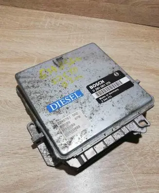 BMW 5 E34 Engine control unit/module ECU 2244771 0281001175