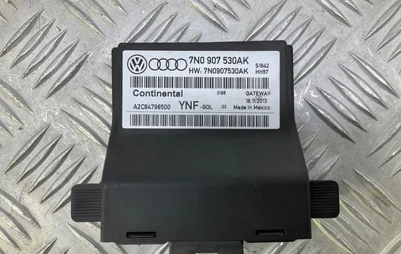 Volkswagen Jetta VI Gateway control module 7N0907530AK