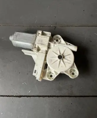 Ford C-MAX I Front door window regulator motor
