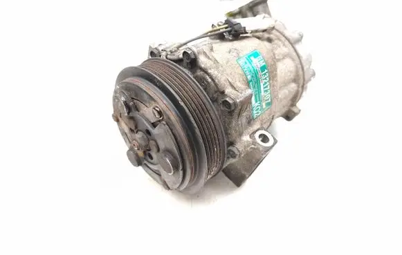 Opel Vectra C Air conditioning (A/C) compressor (pump) 13217307