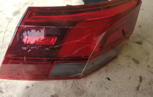 Volkswagen Golf VIII Rear/tail lights 5H0945095C