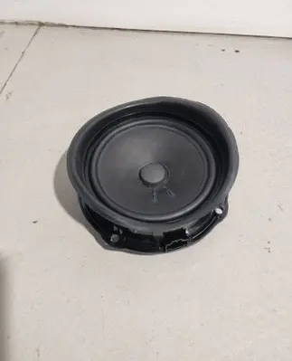 Skoda Octavia Mk3 (5E) Front door speaker 5E0035411C