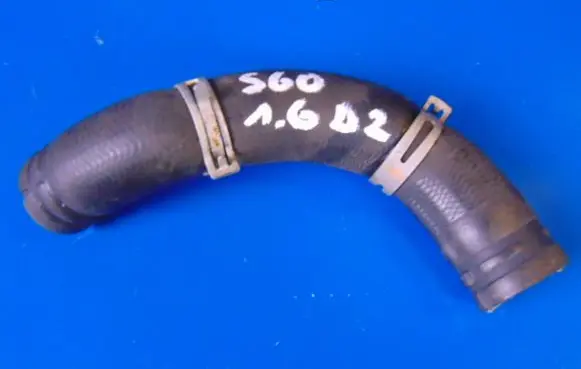 Volvo S60 Engine coolant pipe/hose