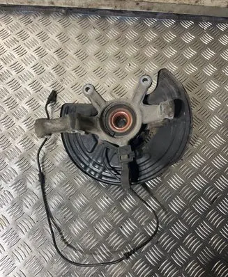 Front wheel hub spindle knuckle