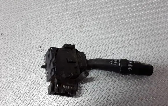 Toyota Avensis T220 Wiper control stalk 173654LH