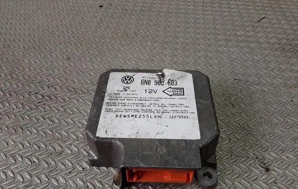 Volkswagen Golf III Airbag control unit/module 6N0909603 5WK4137
