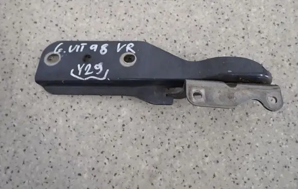 Suzuki Grand Vitara I Engine bonnet/hood hinges 