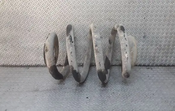 Volkswagen Transporter - Caravelle T4 Rear coil spring 
