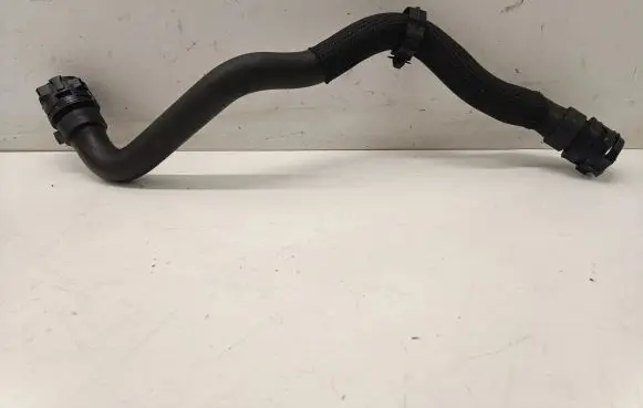 Peugeot 2008 II Engine coolant pipe/hose