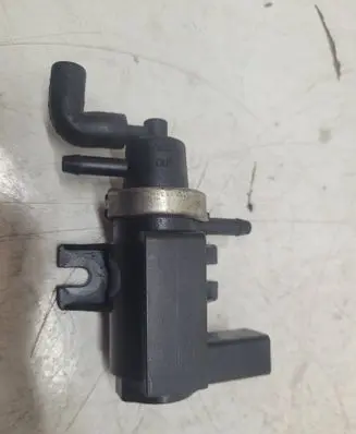 Skoda Superb B5 (3U) Turbo solenoid valve 1J0906627