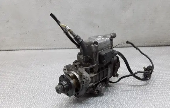 Audi A3 S3 8L Fuel injection high pressure pump 0460404977