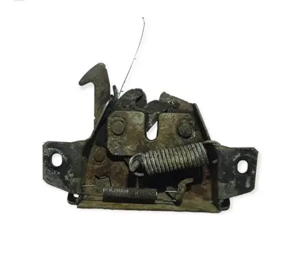 Mitsubishi Pajero Engine bonnet/hood lock/catch
