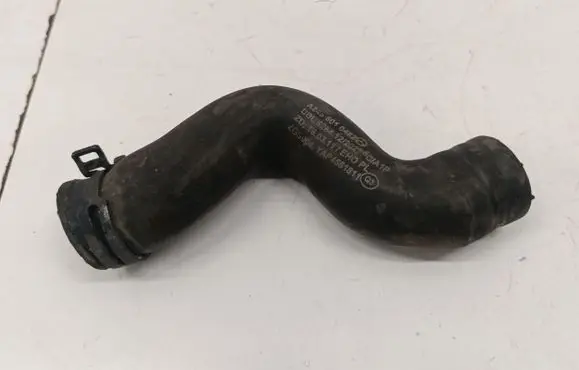 Mercedes-Benz GLA W156 Engine coolant pipe/hose
