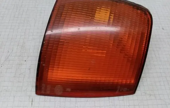 Volkswagen PASSAT B3 Front indicator light 357953050 133718 42756R6