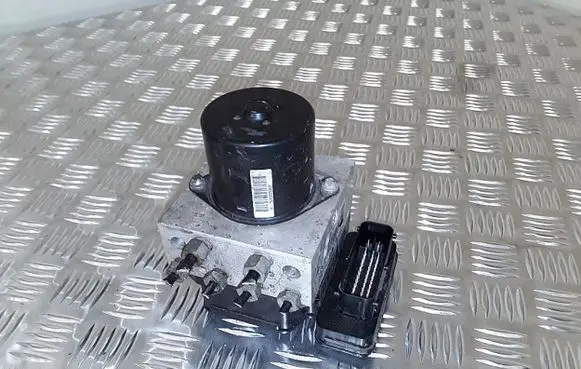 Opel Insignia A ABS Pump 13332549