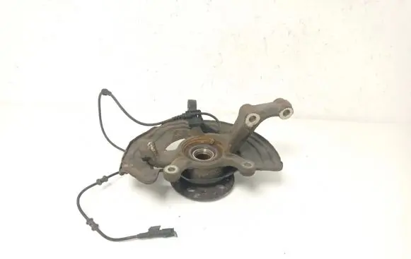 Mercedes-Benz A W176 Front wheel hub A2463320501