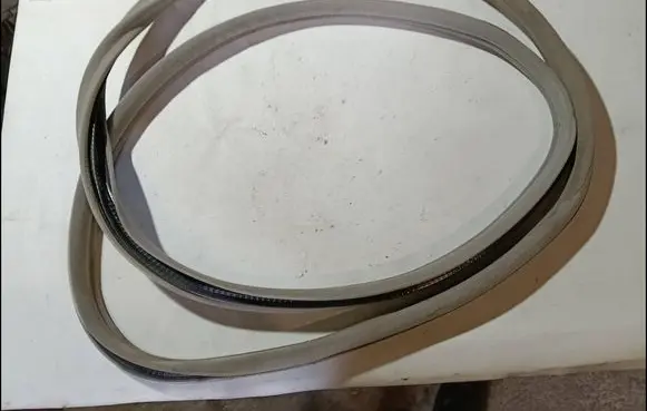 Cadillac DeVille Rubber seal rear door