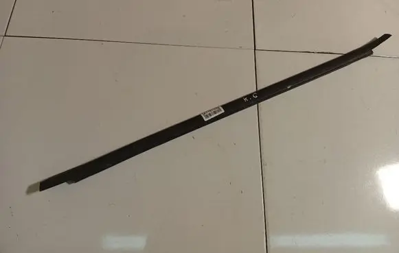 Ford C-MAX II Rear door glass trim molding 