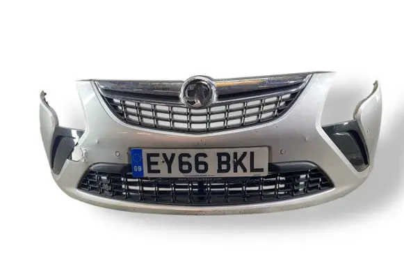 Opel Zafira C Front bumper