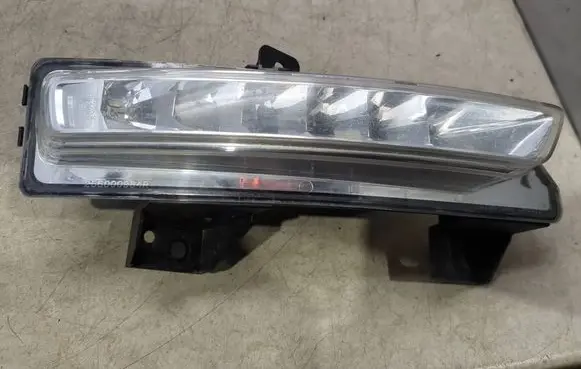 Renault Megane III Front fog light 266000984R S135300 S136300
